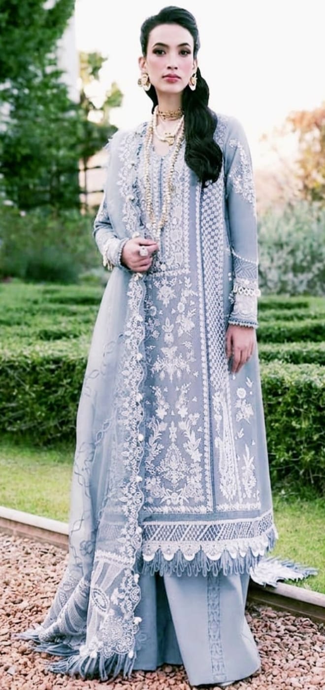 Embroidered 3-Piece Lawn Suit with Cotton Net Dupatta (un-stitched)
